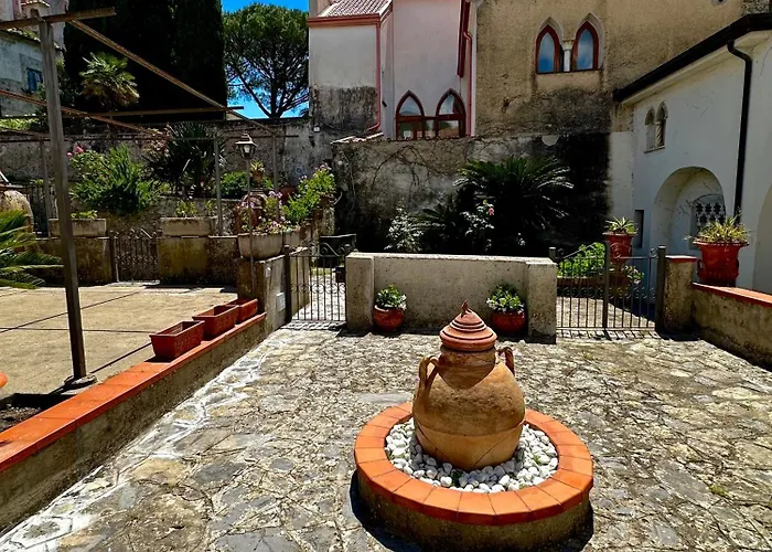 Simona House