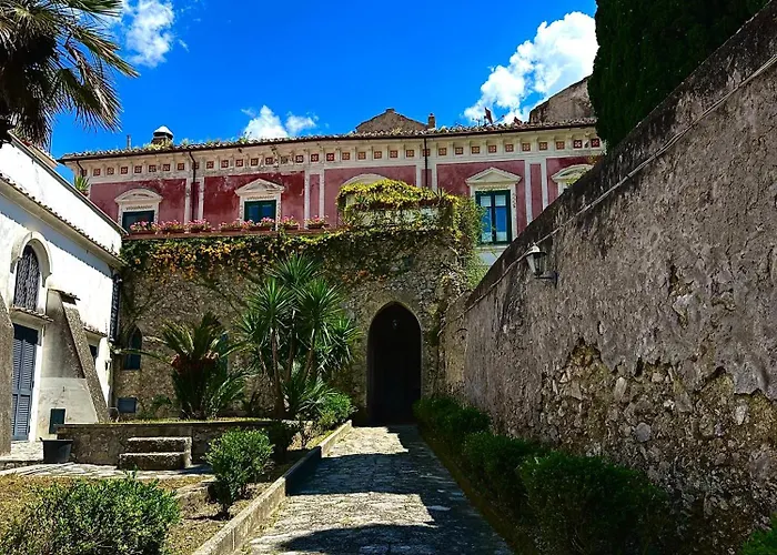 Simona House